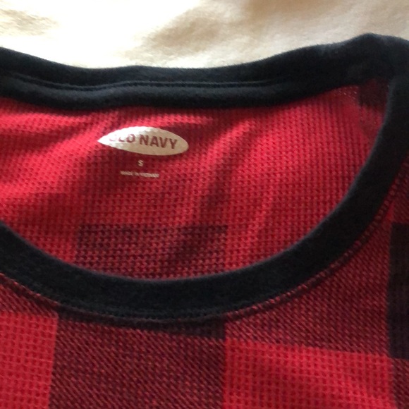 Women’s small old navy t-shirt - Picture 4 of 6